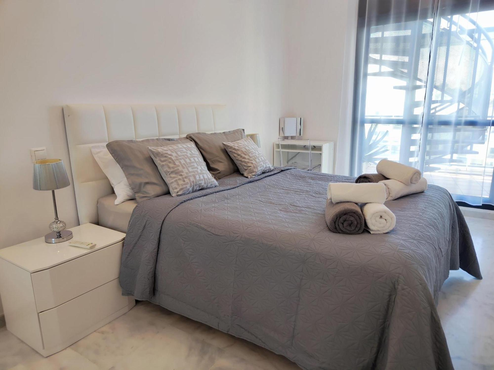 Luxury Duplex Infinity Pool Ehhouse Appartement Estepona Buitenkant foto